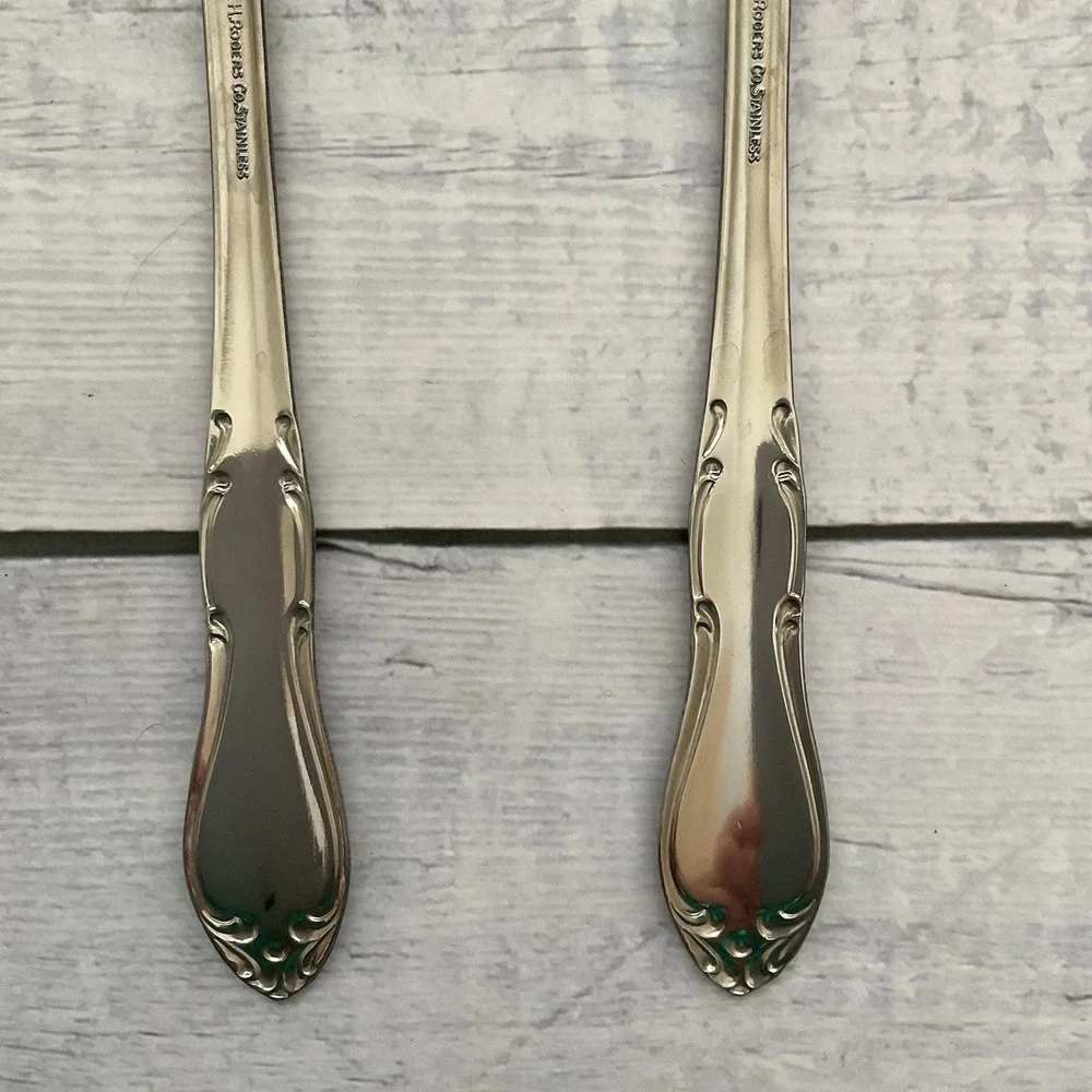 Simeon George Rogers Oneida HOMESTEAD 2 Serving Spoons Stainless‎ Flatware